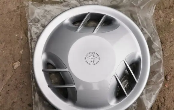 Toyota Yaris R14 wheel hub/cap/trim PZ443-B066D-00