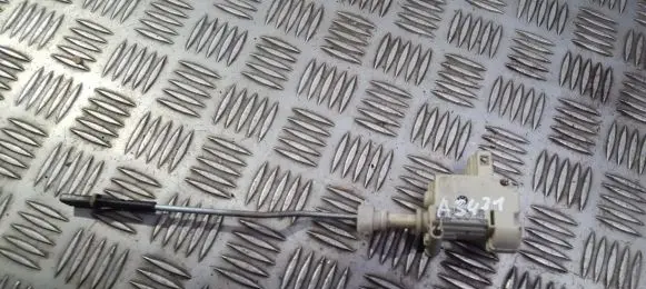 Volkswagen Golf V Central locking motor 