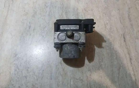 Toyota Aygo AB10 ABS Pump 0265800441