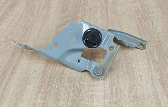 BMW 4 G22 G23 G24 G26 Fender mounting bracket 8739317
