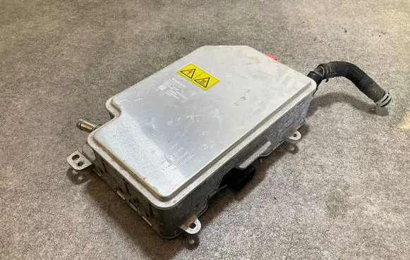 Polestar 2 Voltage converter inverter 32299861 5FVK2074