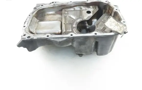 Toyota Yaris Oil sump 121110J020