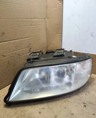 Audi A6 S6 C5 4B Headlight/headlamp 14846500LI