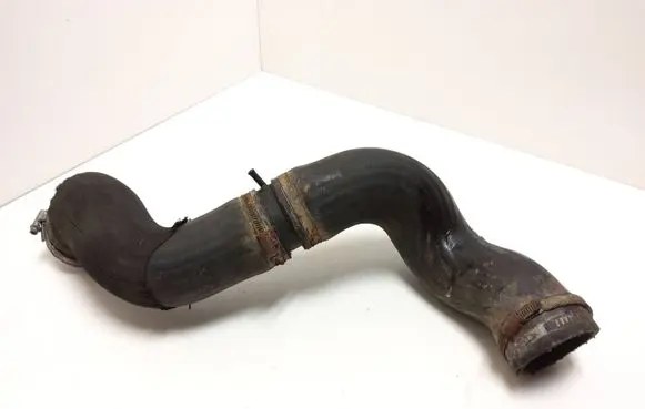 Volvo XC60 Intercooler hose/pipe 31274103