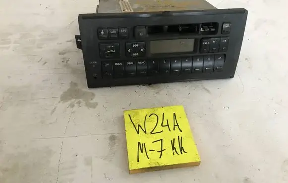 Peugeot 406 Radio/CD/DVD/GPS head unit 9613345780