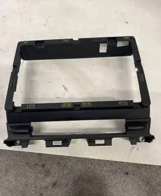 Renault Master III Radio/GPS head unit trim 682603805R