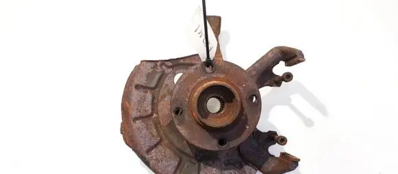Volkswagen Golf III Front wheel hub