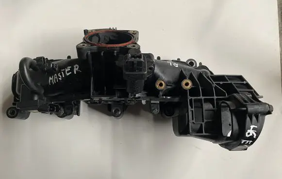 Renault Master III Intake manifold 140039990R