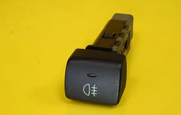 Fog light switch
