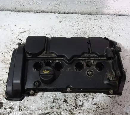 Peugeot 308 Rocker cam cover 