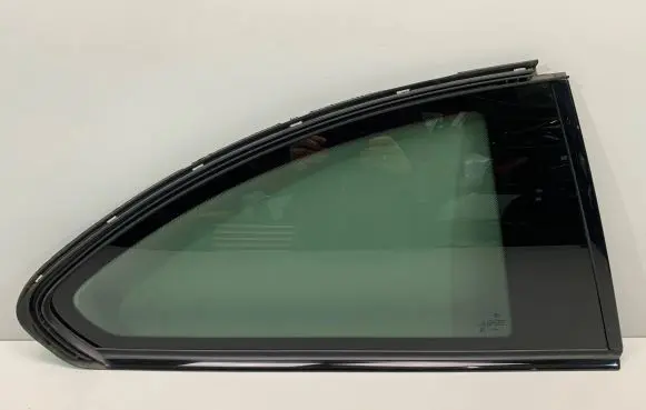 BMW 2 F22 F23 Rear side window 7345574