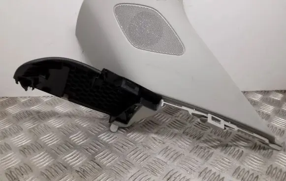 Audi Q3 8U (D)pillar trim (top) 8U0867246 8U0868606