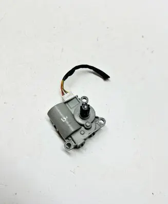 Hyundai Tucson TL A/C air flow flap actuator/motor 