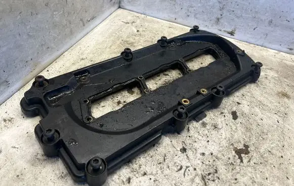 Rocker cam cover