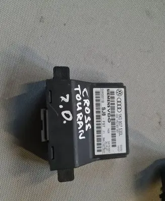 Volkswagen Touran I Gateway control module 1K0907530L 1K0907951