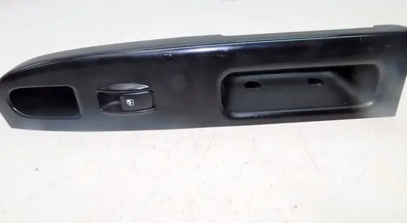 KIA Carens II Quarter vent window switch 189826