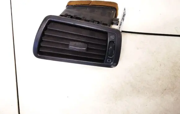Fiat Ulysse Dash center air vent grill 1484108077 1491963080