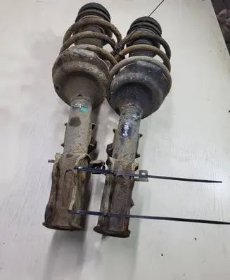 Front shock absorber/damper
