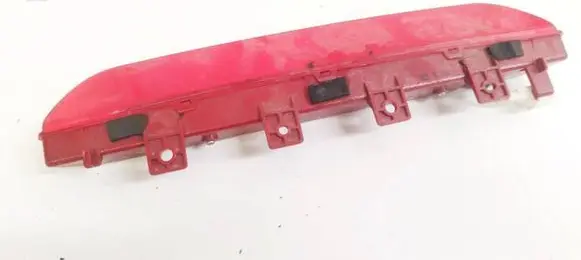 KIA Sportage Third/center stoplight