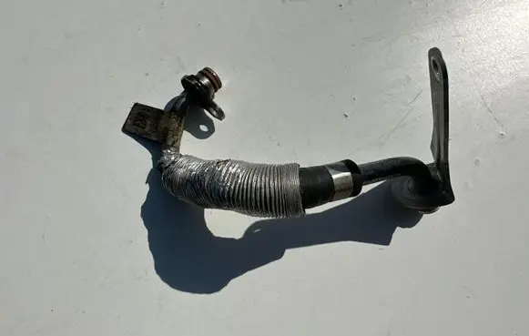 BMW 3 F30 F35 F31 Coolant pipe/hose 7588935