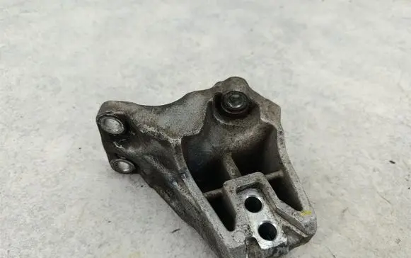 KIA Carens III Gearbox mount 