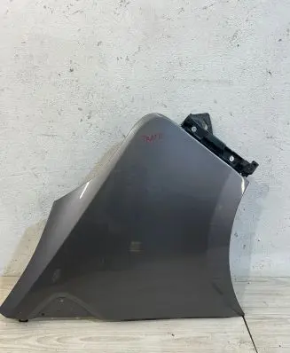 Renault Trafic III (X82) Fender