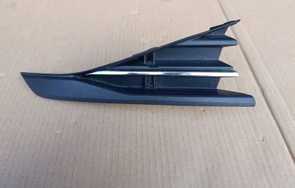 Volkswagen Golf Sportsvan Front bumper splitter molding 510853666