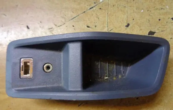 Ford Grand C-MAX AUX in-socket connector AM51R043B62