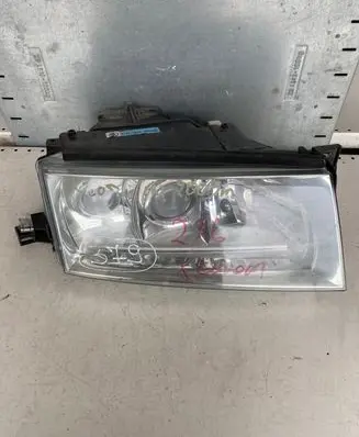 Skoda Octavia Mk1 (1U) Headlight/headlamp