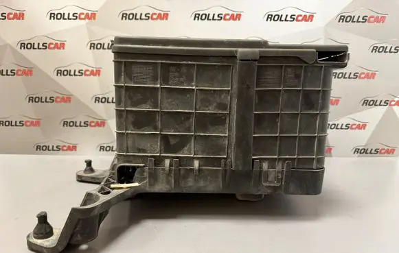 Volkswagen Touran I Battery tray 1k0915333