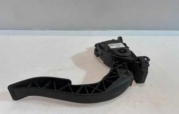 Audi A4 S4 B8 8K Accelerator throttle pedal 8K1721523