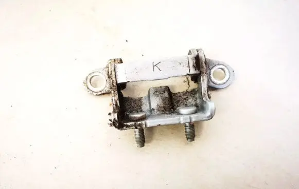 Nissan Qashqai Tailgate/trunk/boot hinge