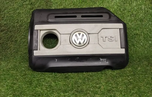 Volkswagen PASSAT CC Engine cover (trim) 06J103925P 06J103925Q 06J103925R