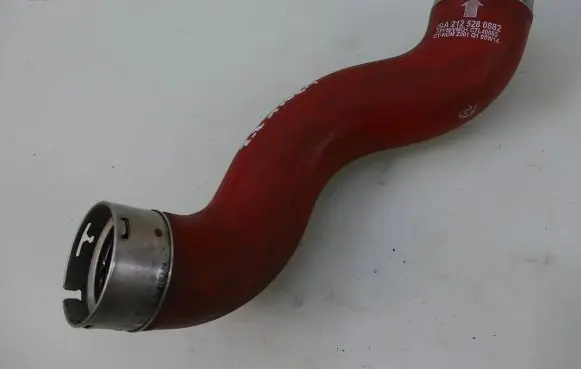 Mercedes-Benz E W212 Intercooler hose/pipe A2125280882