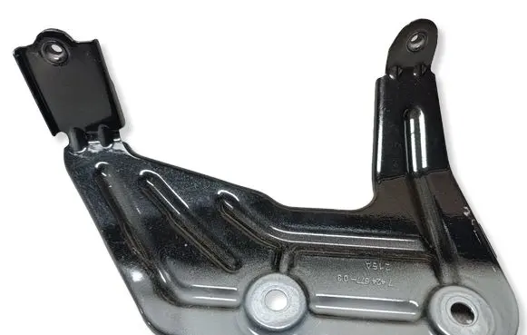 BMW X3 G01 Fender mounting bracket 7424677 41357475803 7475803