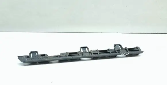 Front bumper mounting bracket