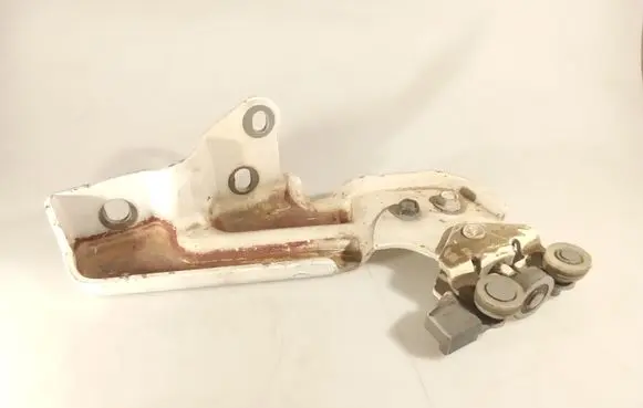 Nissan NV200 Sliding door lower roller guide/hinge 