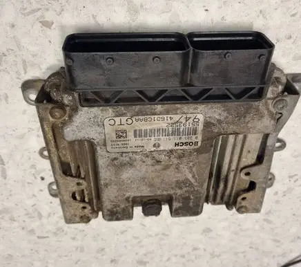 Alfa Romeo 147 Engine control unit/module 0281011511 55193522