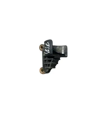 Radiator mount bracket