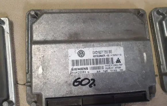 Volkswagen PASSAT B7 Transfer box differential control unit 0AD927755BE 5WK22063