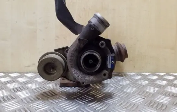 Citroen C5 Turbo K03321246 9633309780