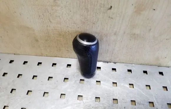 Honda CR-V Gear lever shifter trim leather/knob