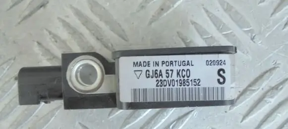 Mazda 6 Fuel cut-off switch 6J6A57KC0