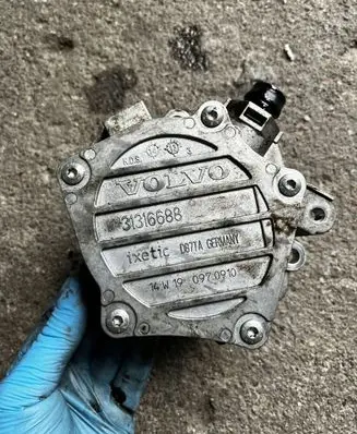 Volvo V60 Vacuum pump 31316688