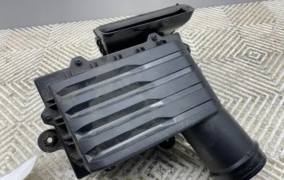 Skoda Kamiq Air filter box 5Q0129601CC