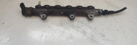 Opel Vivaro Fuel main line pipe 8200661279 H8200426550 0445214153