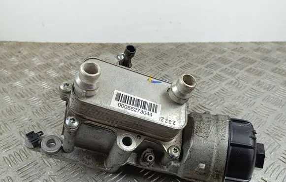 Jaguar F-Pace Engine oil radiator 00055273044 7Z87