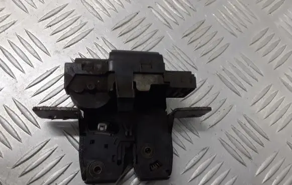 Renault Megane II Tailgate/trunk/boot lock/catch/latch