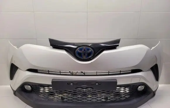 Toyota C-HR I Front bumper