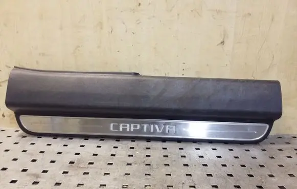 Chevrolet Captiva Front sill trim cover
